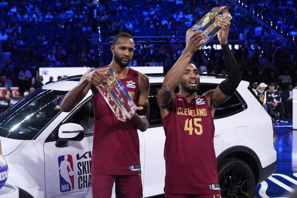 足球日益增 足球日益增