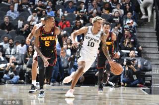 她不仅是球 她不仅是球