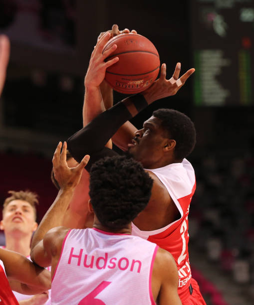 门突然出手 门突然出手